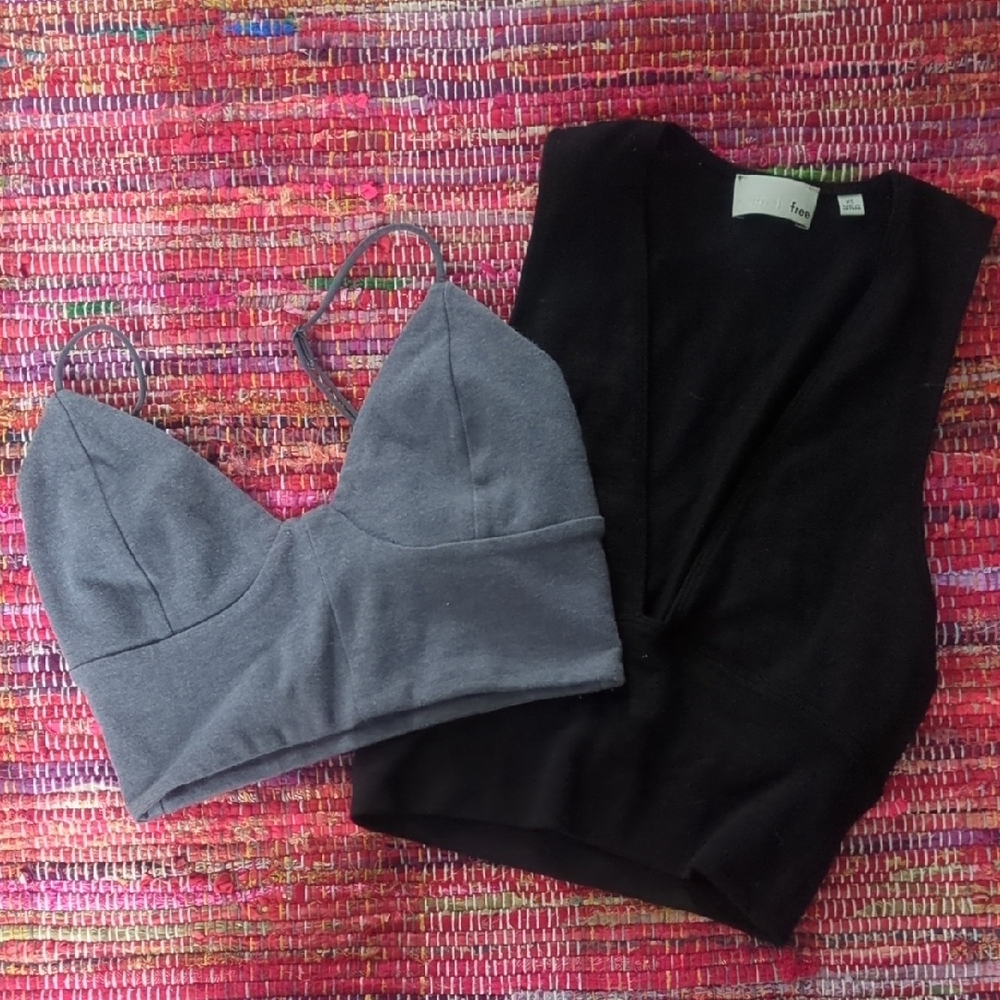 Fabletics Gray and Black Sports Bra Set